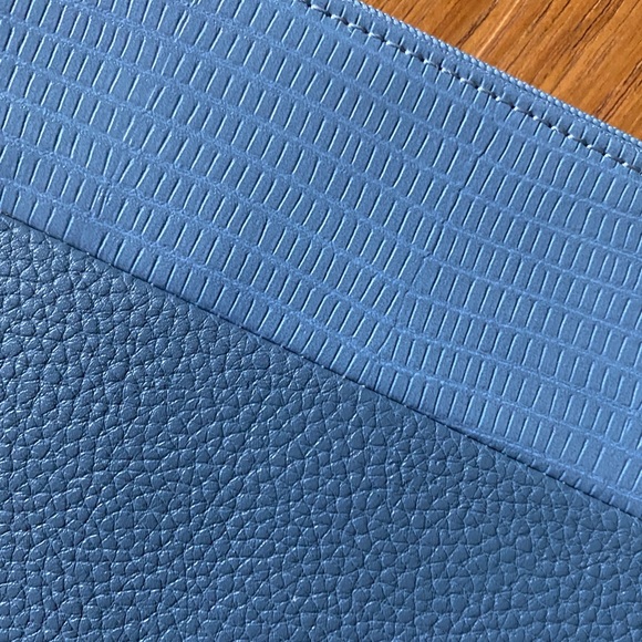 Chico’s Wristlet - Picture 2 of 3